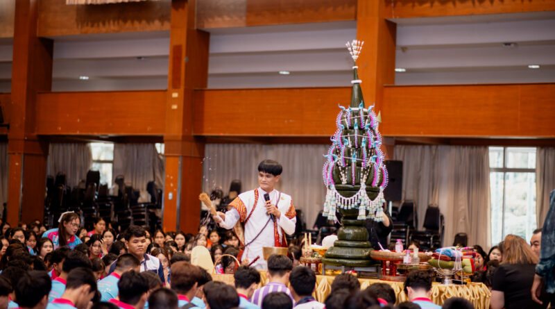 มหาวิทยาลัยราชภัฏเลยต้อนรับ “จันทน์ผาช่อที่ 51” สู่รั้วฟ้า-ชมพู  จัดปฐมนิเทศนักศึกษาใหม่และเตรียมความพร้อมก่อนเปิดเรียน ปีการศึกษา 2569